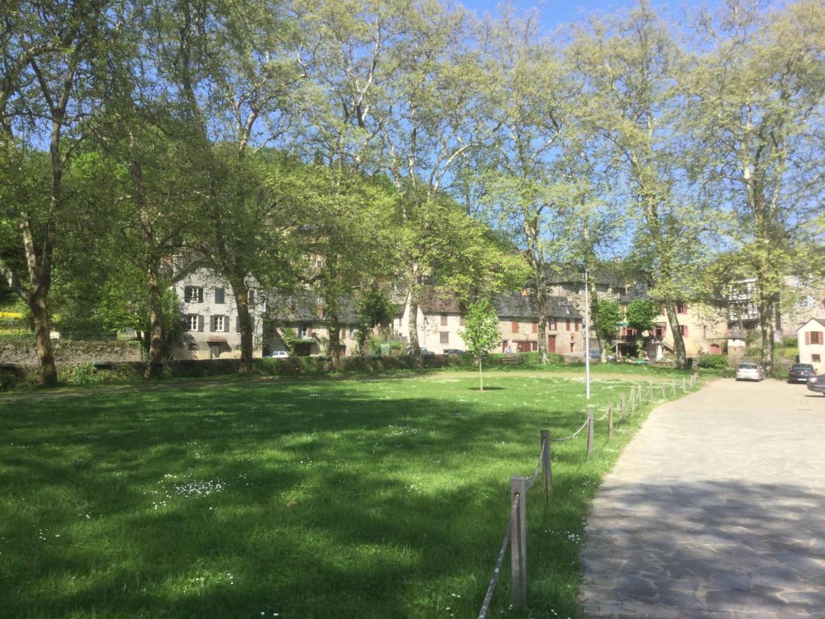 Auberge Henri IV Segur-le-Chateau Eksteriør bilde